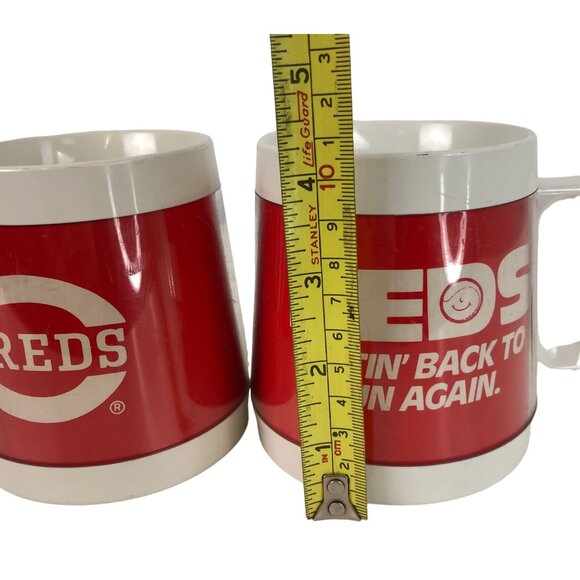 Vintage Cincinnati Reds Baseball Thermo-Serv Insulated Set of 2 Coffee Mugs - Picture 11 of 11